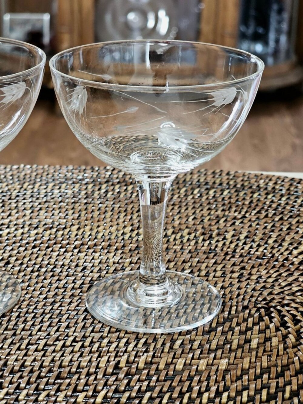 2 Sasaki Wheat Champagne Coupes Glasses 4.25" etched vintage elegant glassware 1
